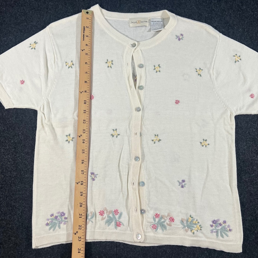 Jaclyn Smith Cardigan Womens M Ivory Floral Embroidered Short Sleeve Vintage - Picture 5 of 5